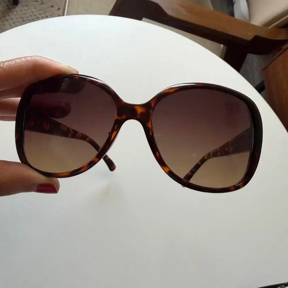 Brown tortoise shell sunglasses sunglasses
